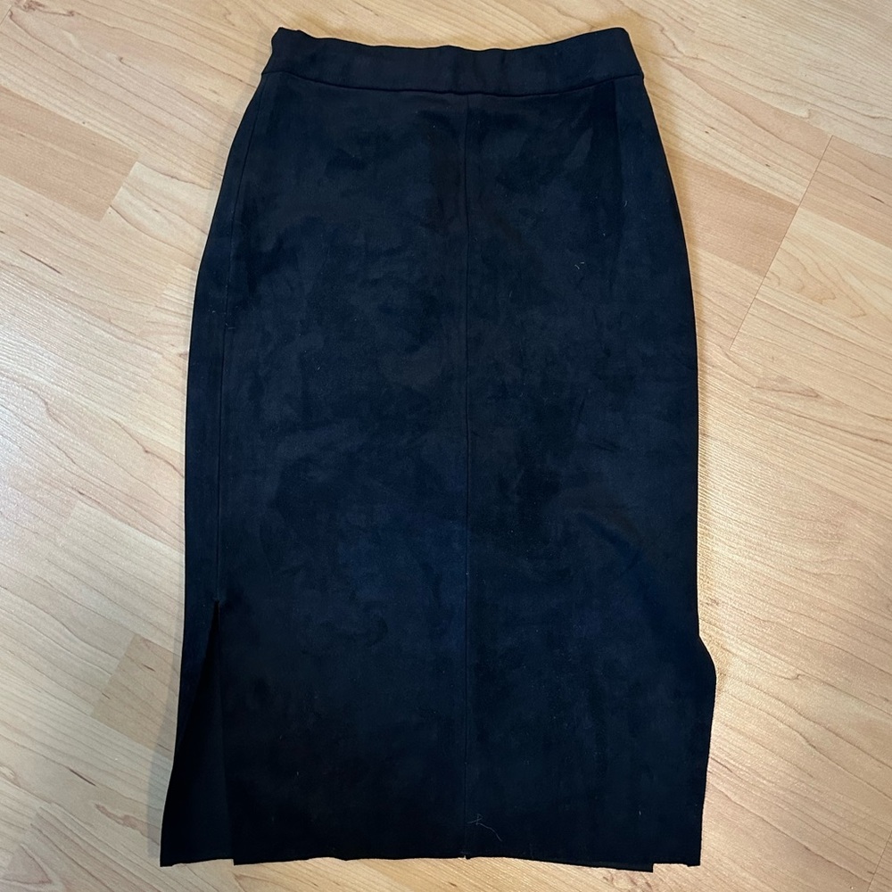 Classic Black Women's Pencil Skirt